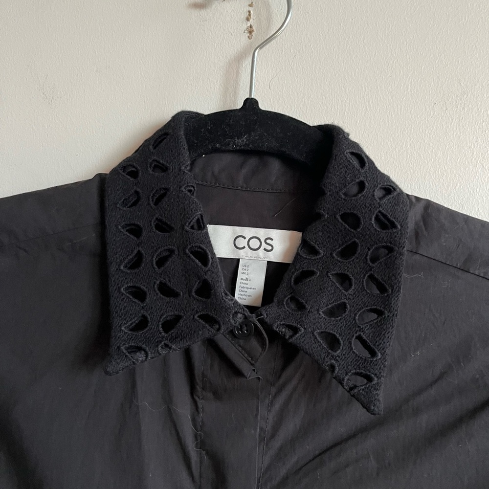 COS REGULAR-FIT MACRAMÉ SHIRT - Picture 6 of 13